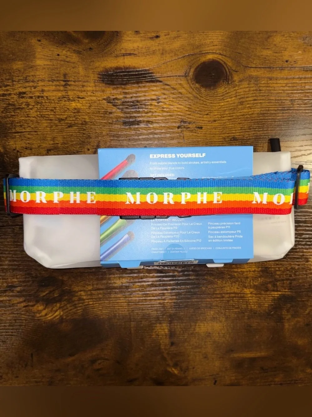 Morphe  Made With Pride Brush Set With Pride Belt Bag